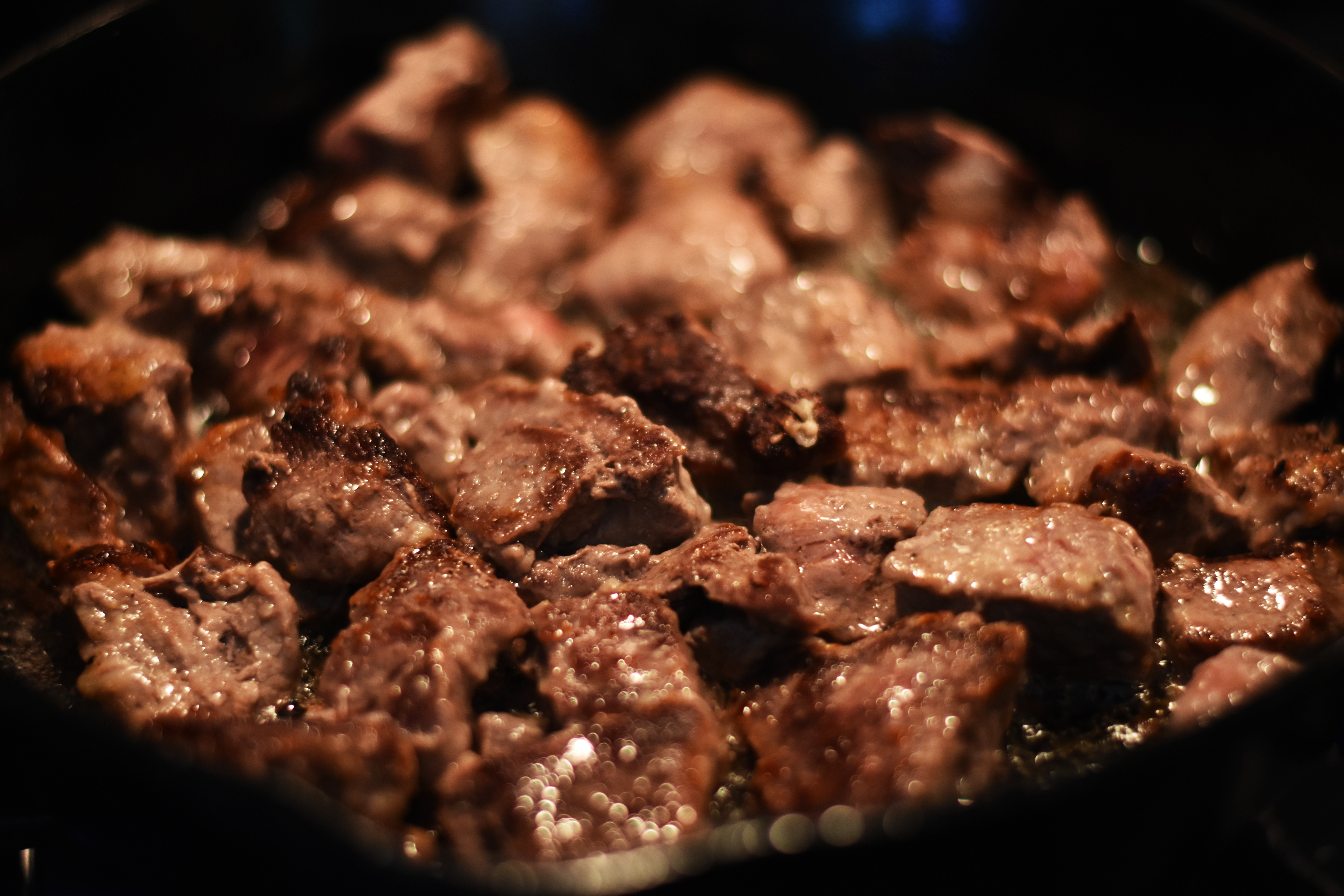 making beef tinga