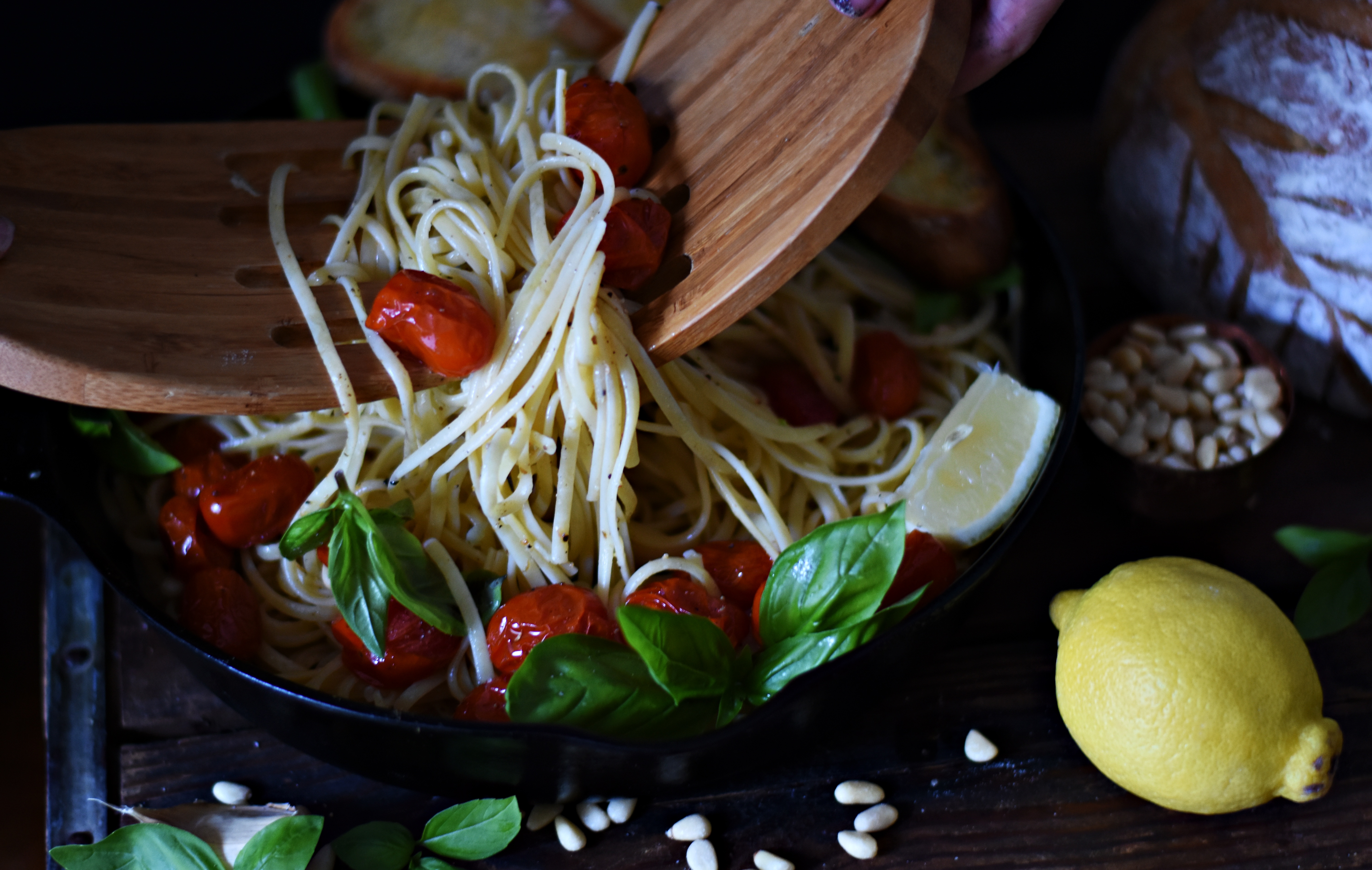 Quick Linguine with Roasted tomatoes and fresh basil