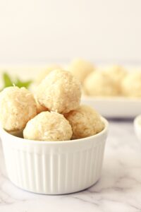 Raw Coconut macaroons