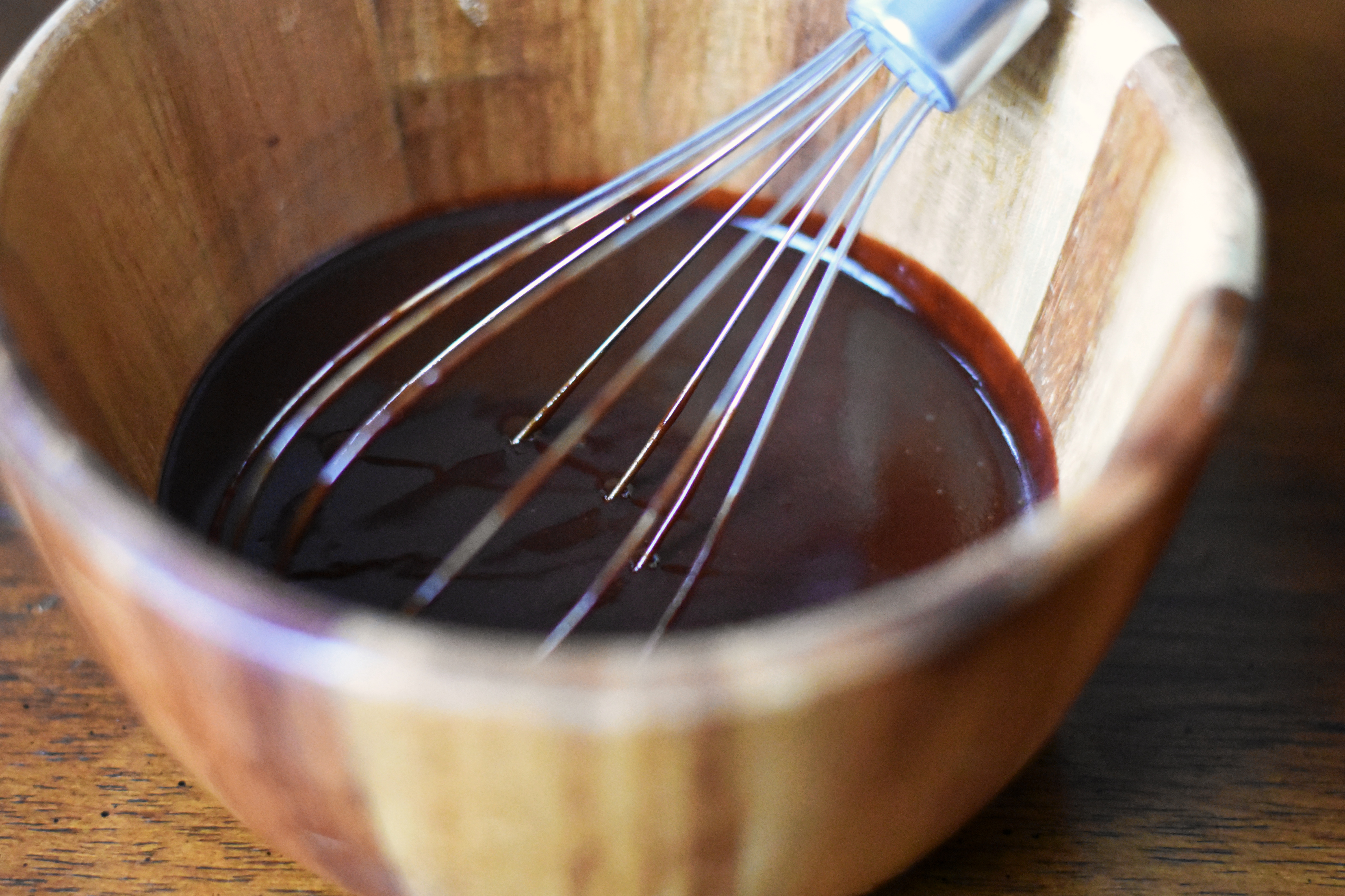 Making raw chocolate