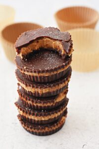 raw healthy peanut butter cups