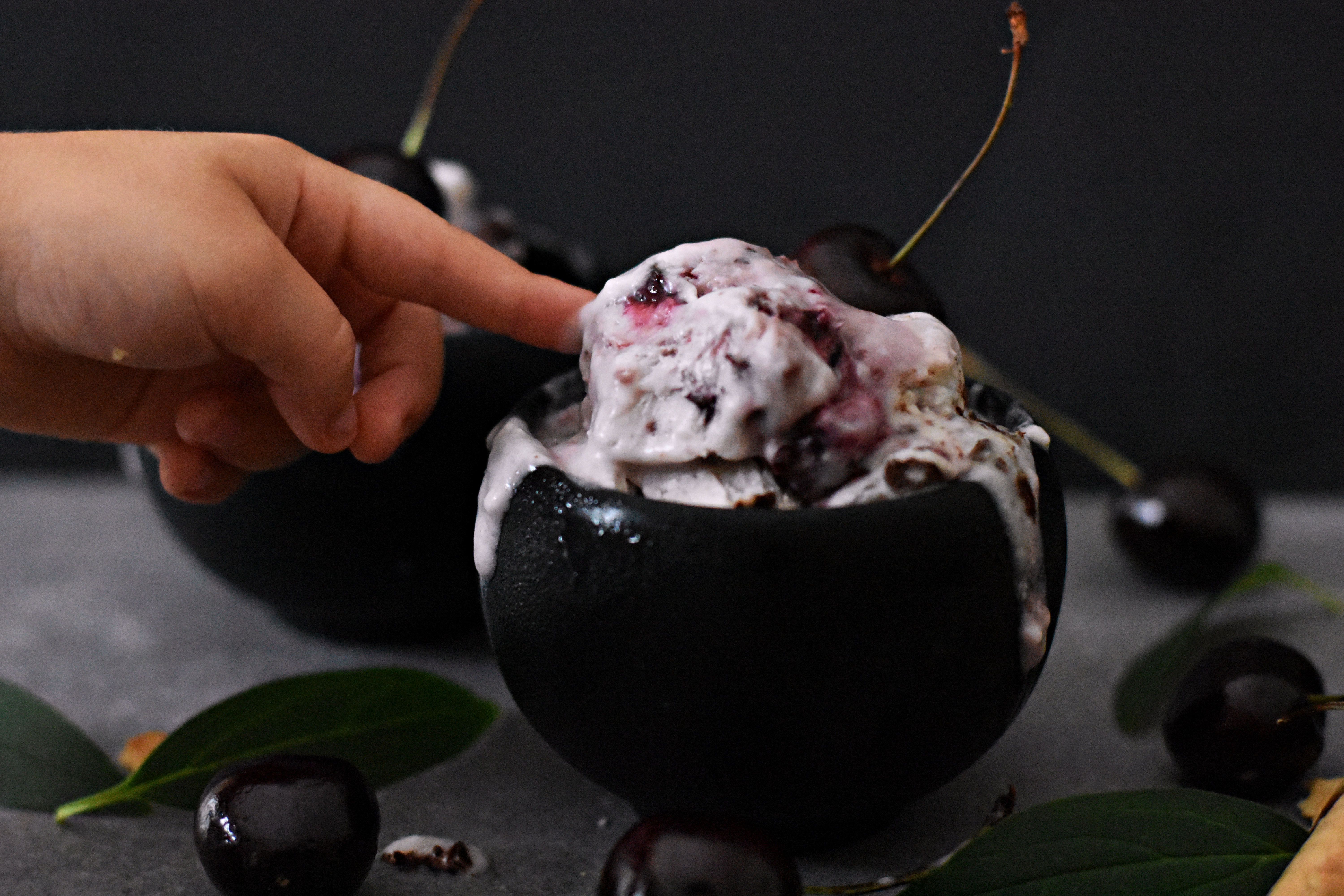 no churn cherry and dark chocolate ice cream