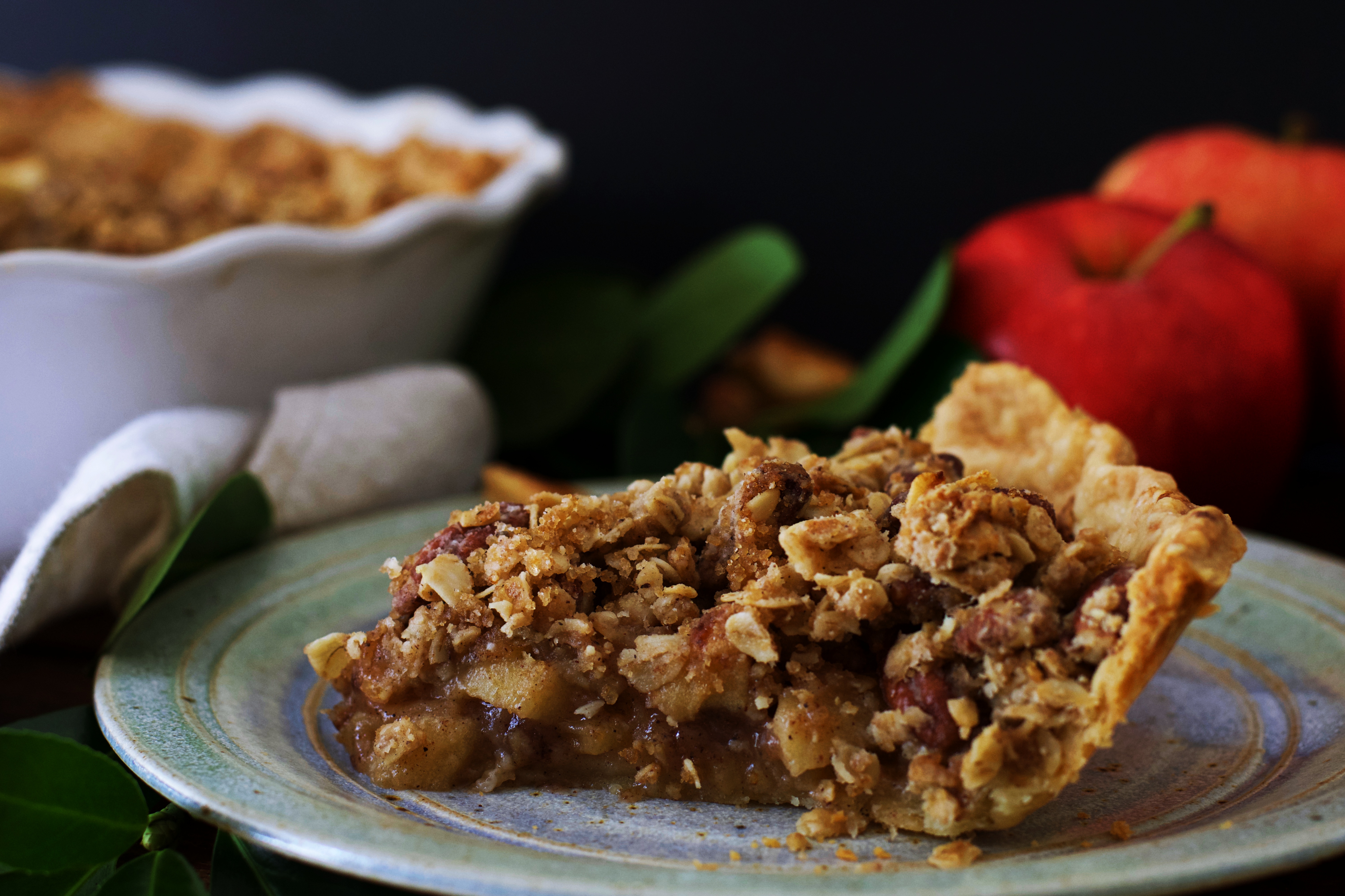 Spiced Apple Pie with Crumb Topping Elke Living