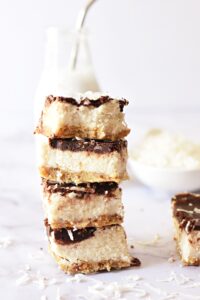 no-bake creamy coconut bars