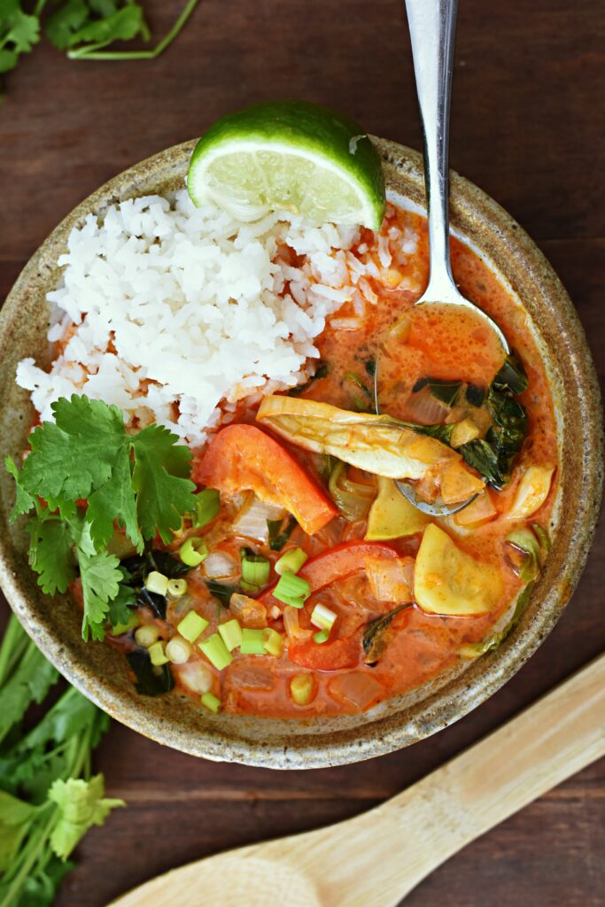 Vegetarian Thai Red Curry with jasmine rice- elkeliving.com