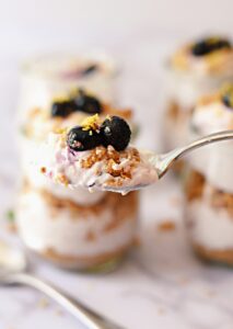 No-Bake blueberry cheesecake cups