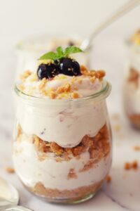 No-Bake blueberry cheesecake cups