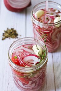 quick pickled red onions