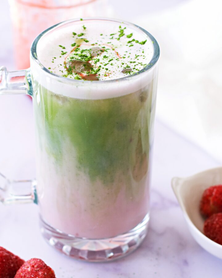 strawberry matcha latte