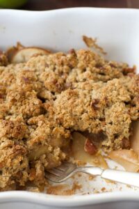 healthy apple crumble